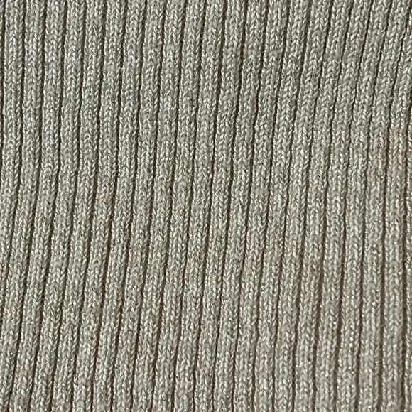 INTEMPO Cold Shoulder, Long Sleeve, Turtleneck Champagne Sweater. Medium New - Picture 2 of 13
